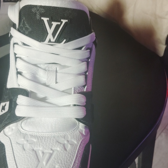 Louis Vuitton trainer sneakers - Picture 4 of 6